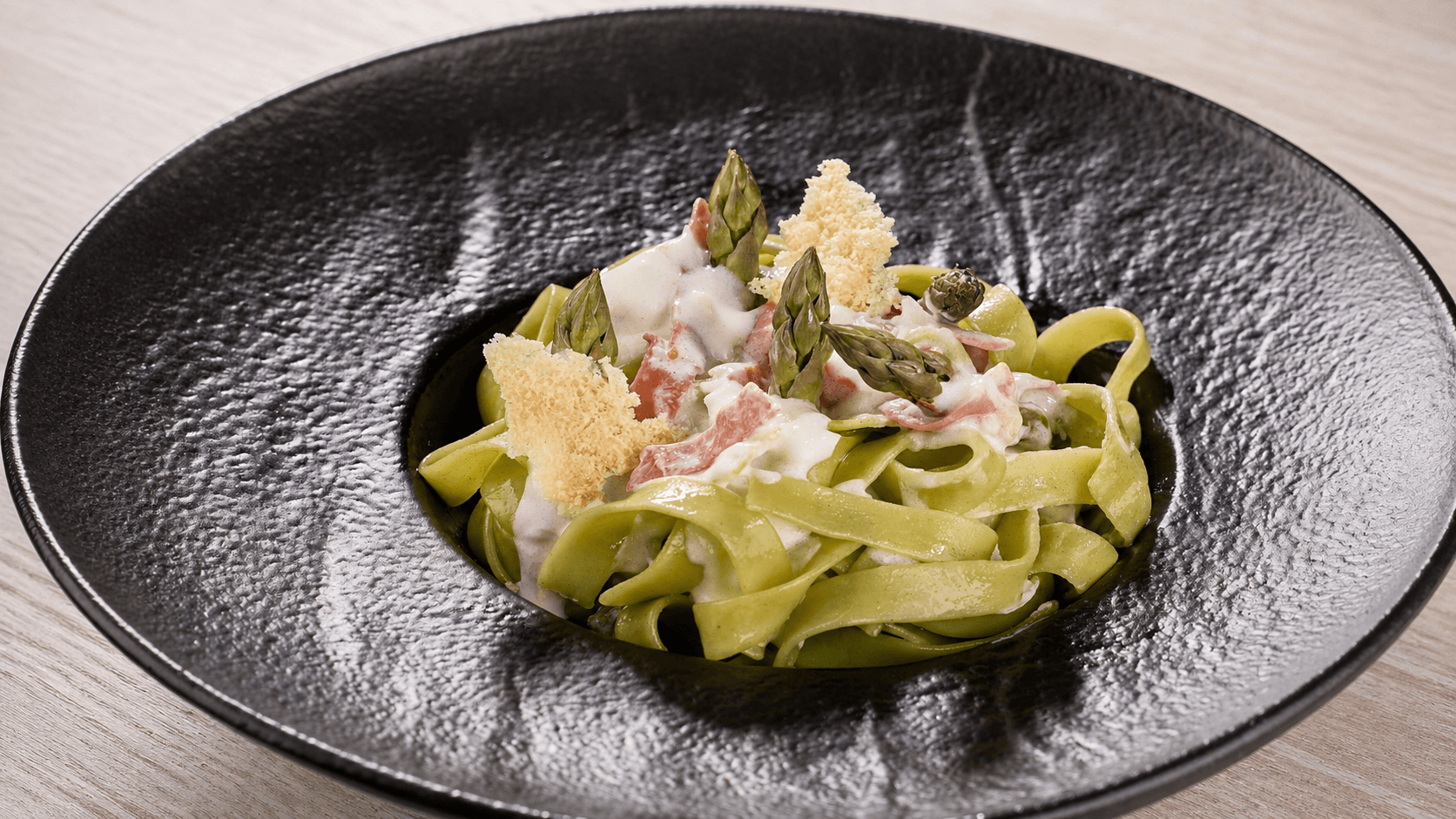 Salad with asparagus and prosciutto - Podravka Expert